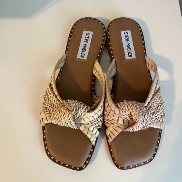 [NWT!] Steve Madden Kaitlin Sandal - Picture 3 of 4